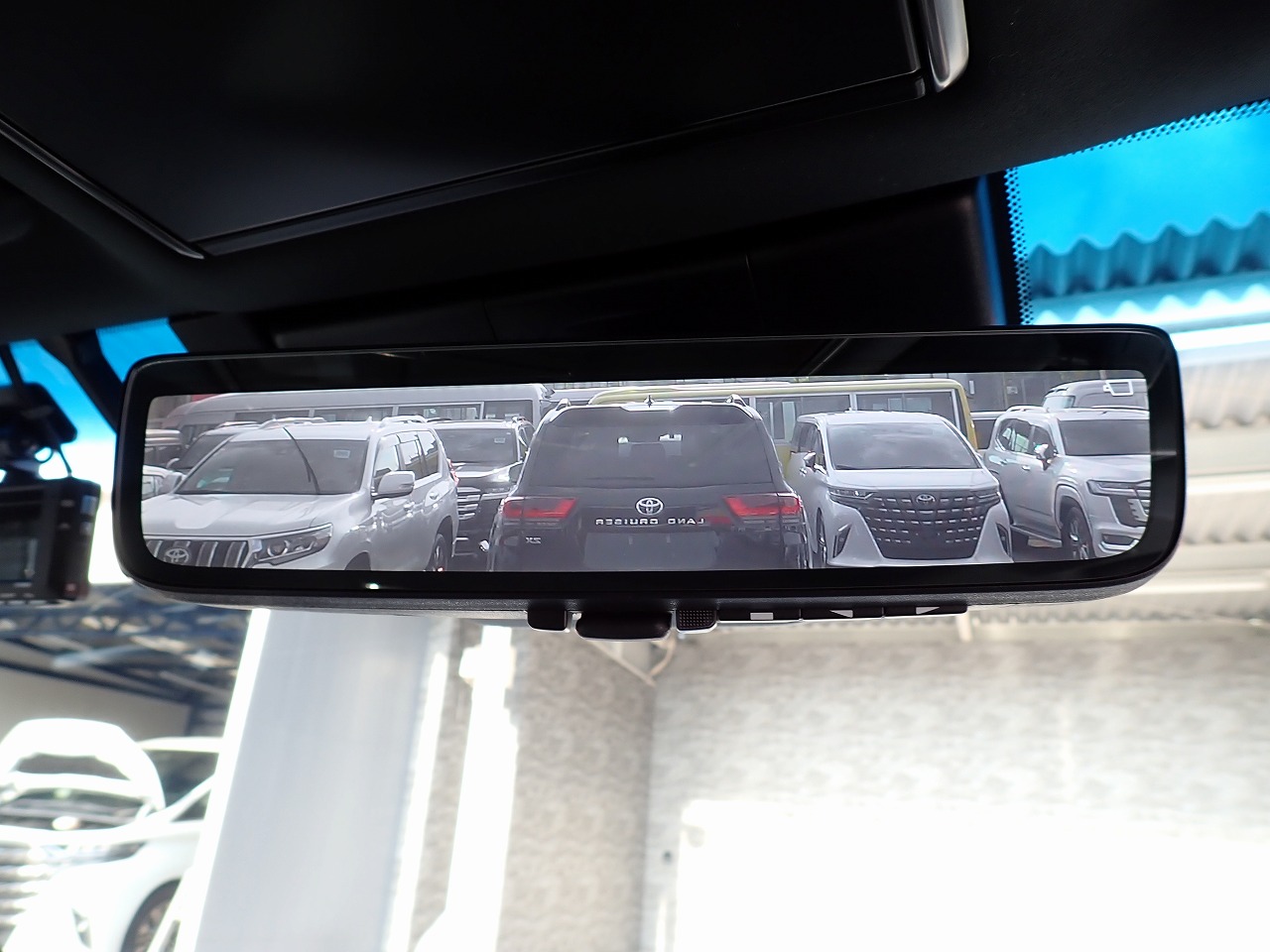 LEXUS LX 600