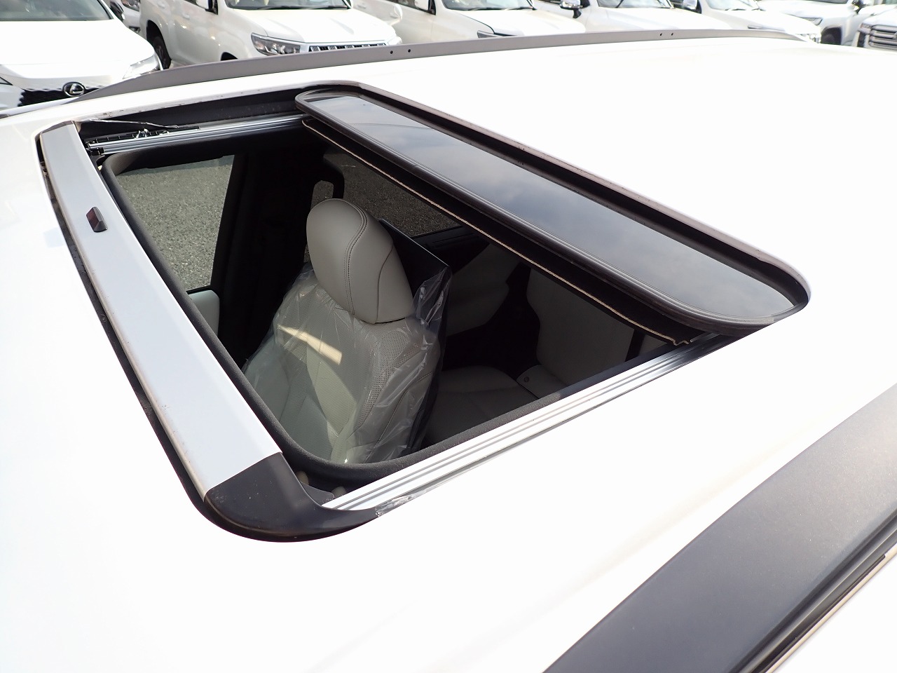 LEXUS LX 600