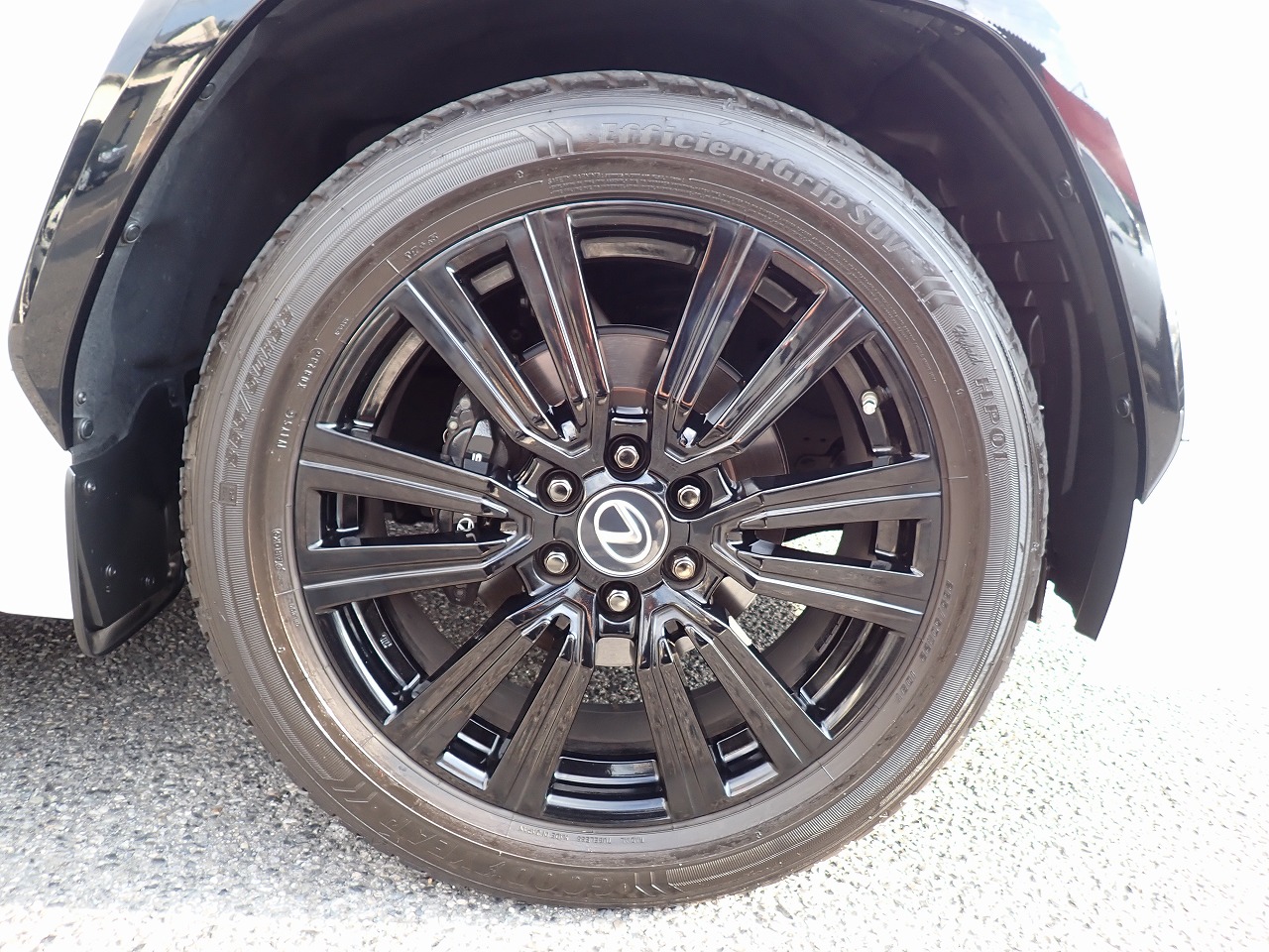 LEXUS LX 600