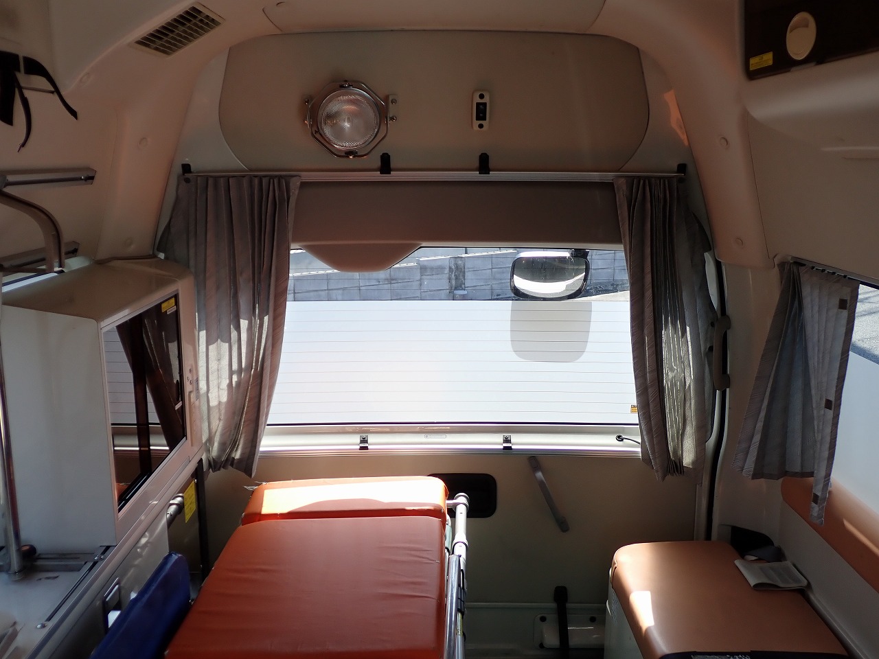 TOYOTA Regius Ace 