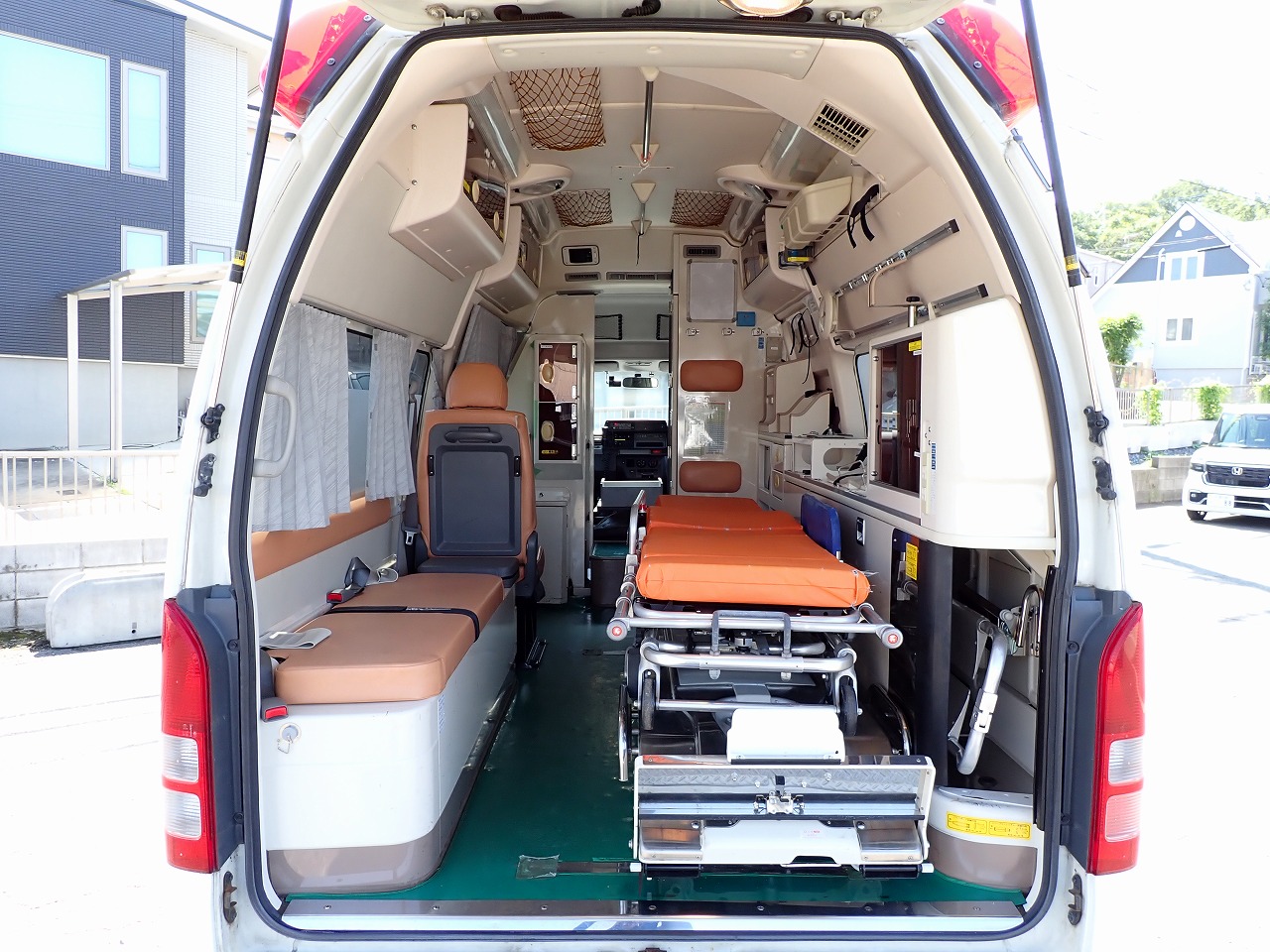 TOYOTA Regius Ace 