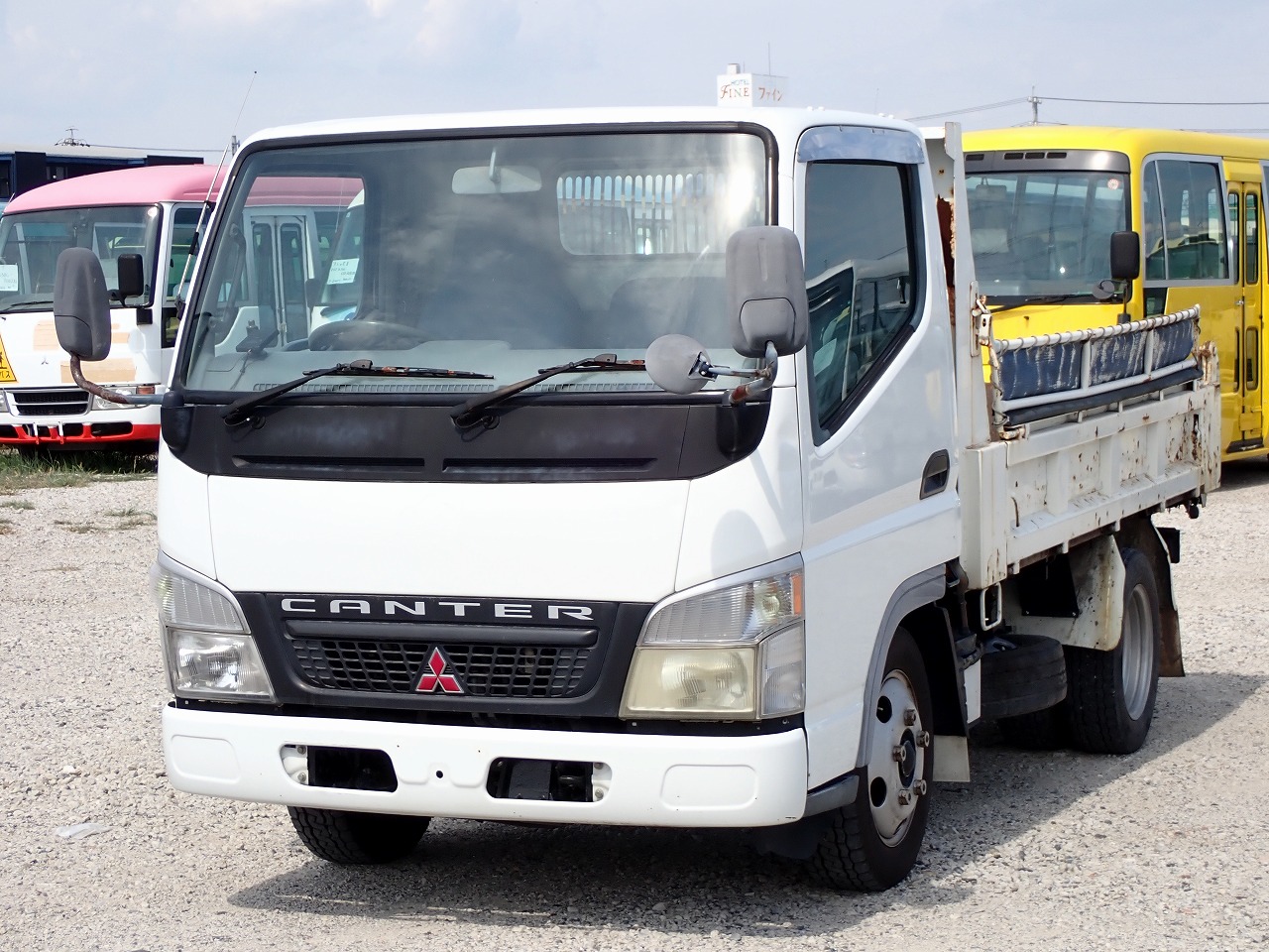 MITSUBISHI FUSO Canter