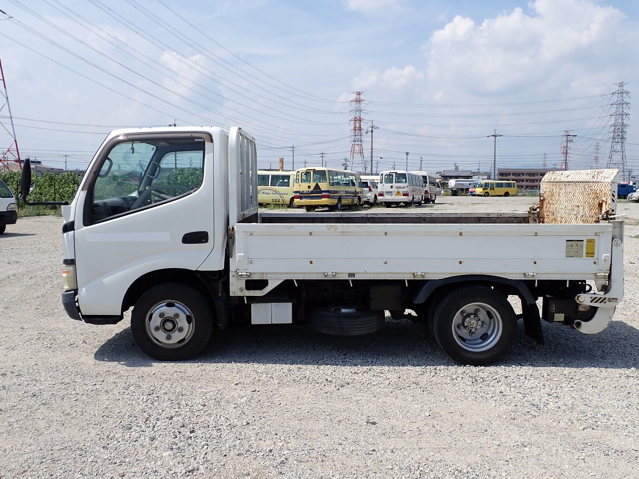 TOYOTA Dyna Truck