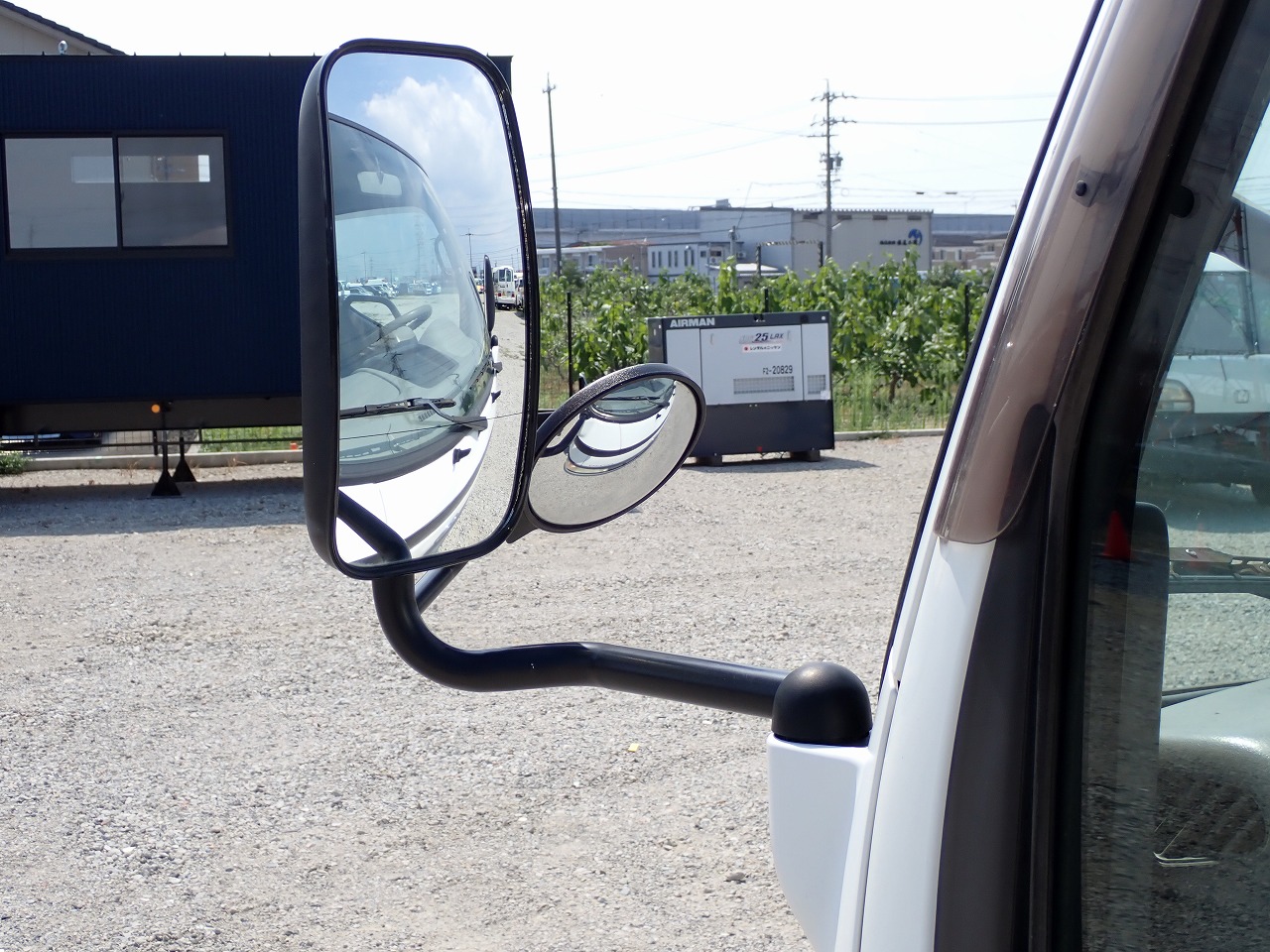 TOYOTA Dyna Truck
