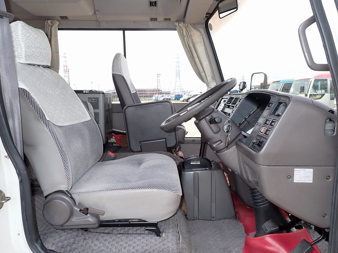 MITSUBISHI Rosa