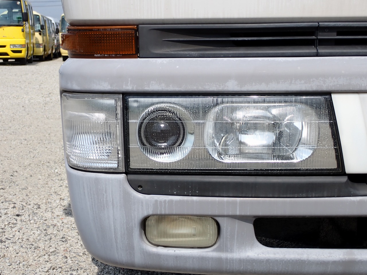 MITSUBISHI Rosa