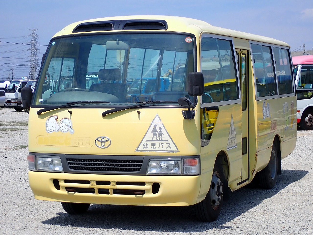TOYOTA Coaster