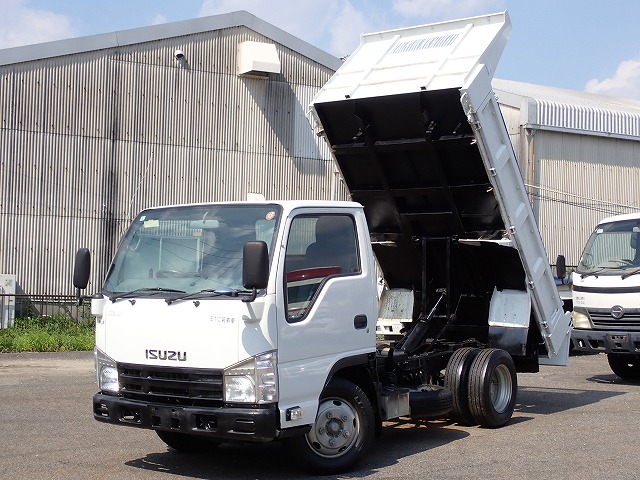 ISUZU Elf Truck