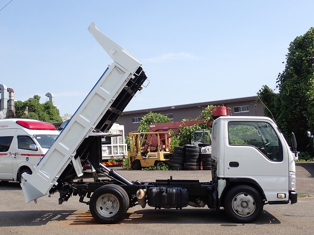 ISUZU Elf Truck