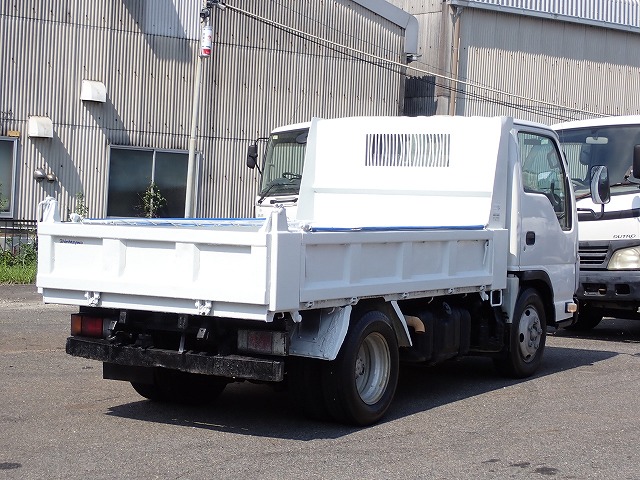 ISUZU Elf Truck