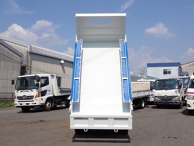 ISUZU Elf Truck