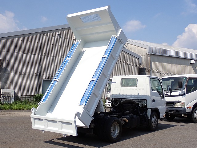 ISUZU Elf Truck