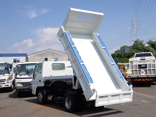 ISUZU Elf Truck