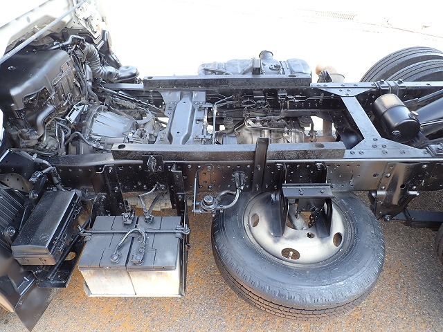 ISUZU Elf Truck