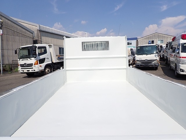 ISUZU Elf Truck