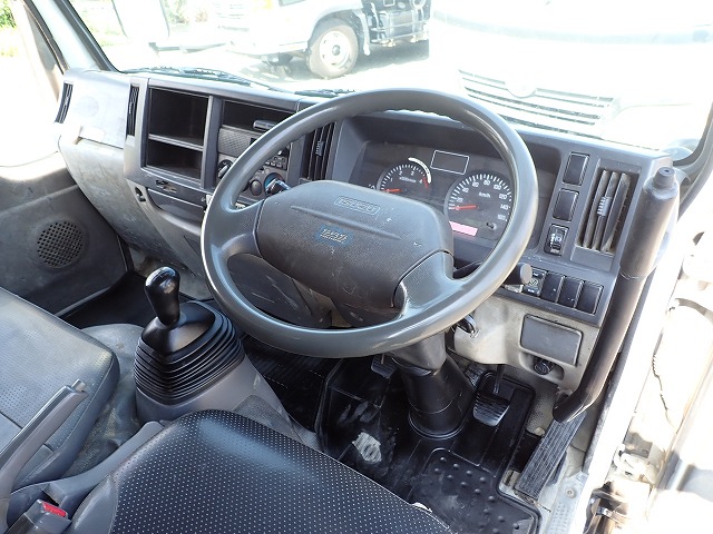 ISUZU Elf Truck