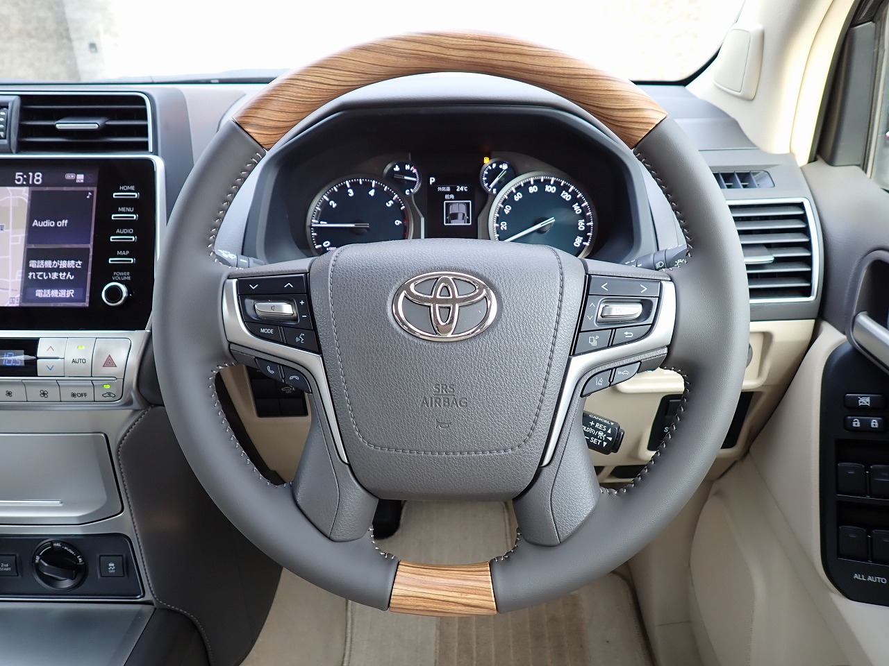 TOYOTA Land Cruiser Prado