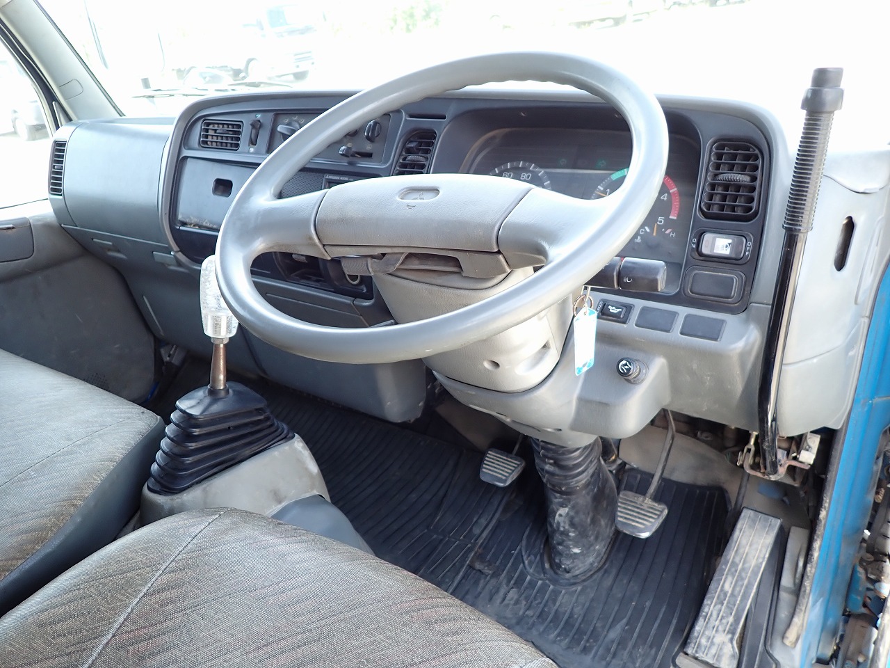 MITSUBISHI FUSO Canter