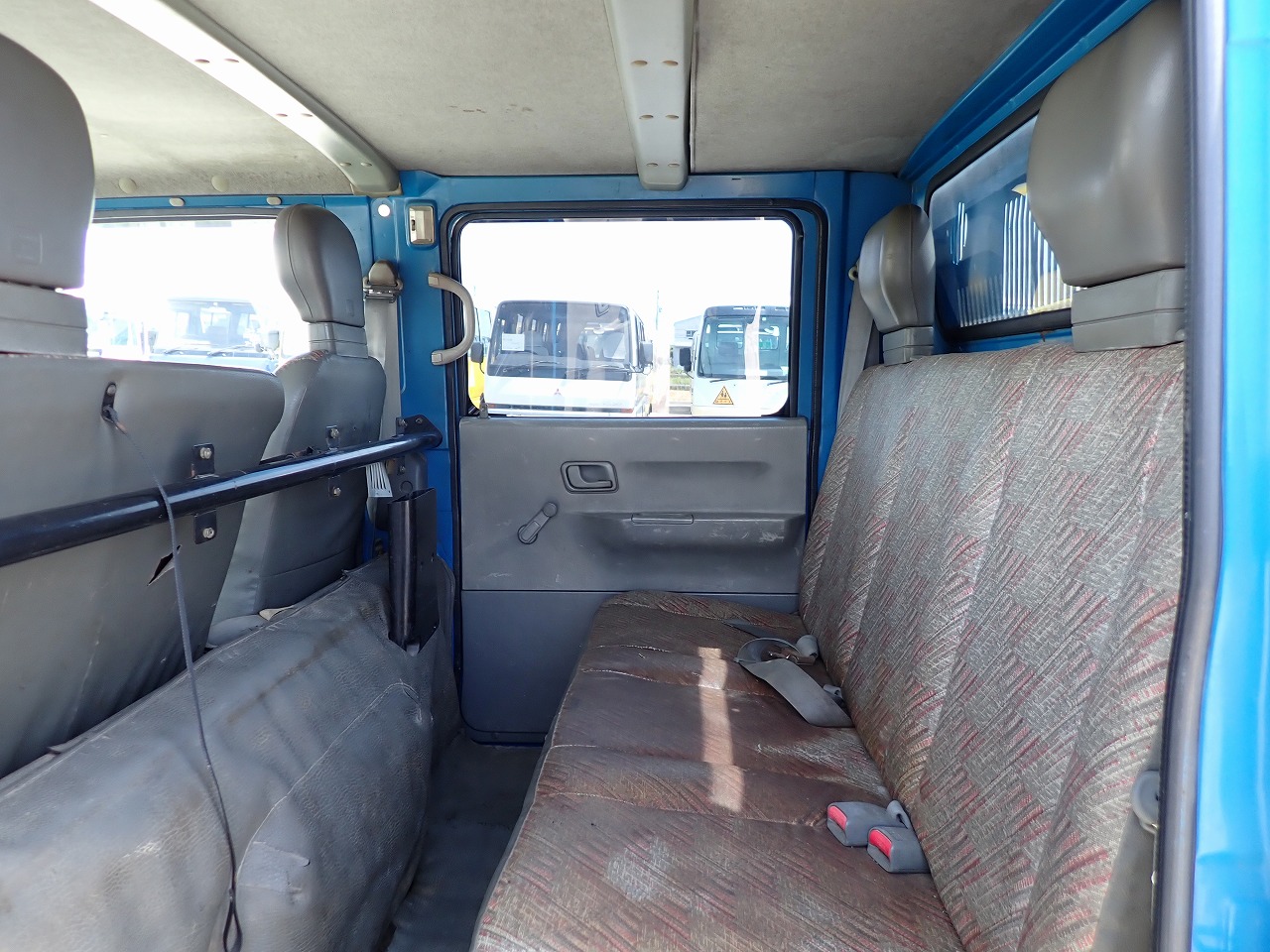 MITSUBISHI FUSO Canter