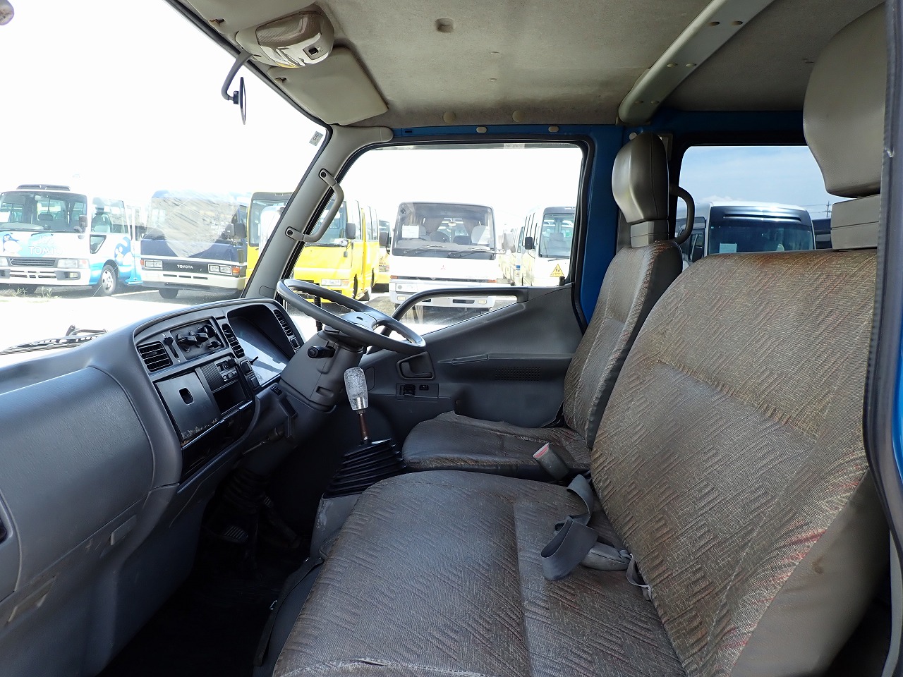 MITSUBISHI FUSO Canter