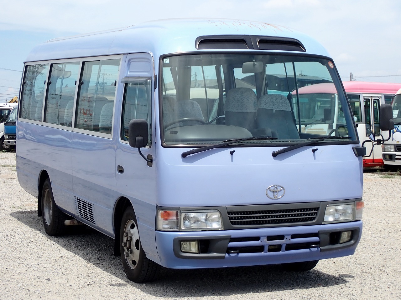 TOYOTA Coaster