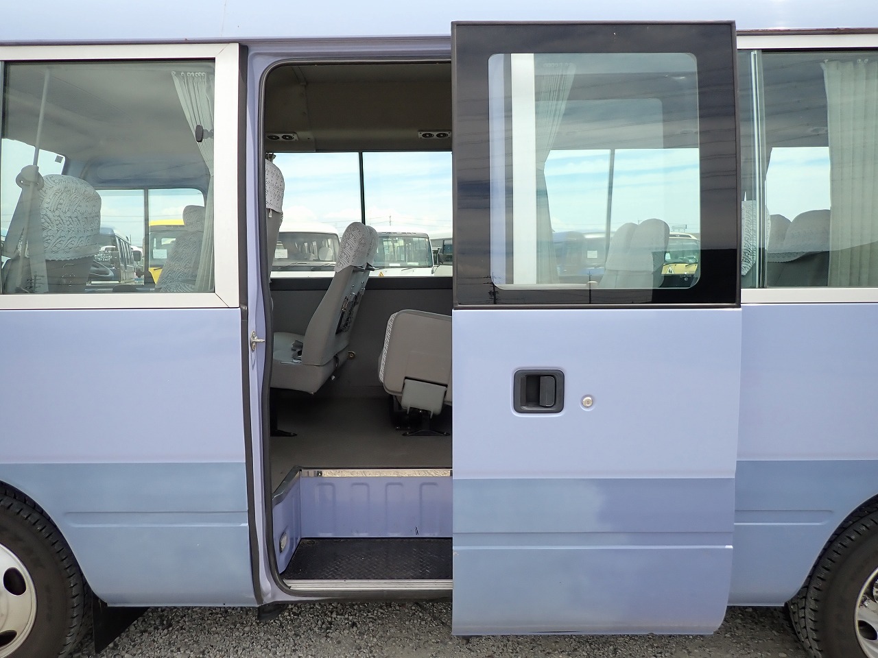 TOYOTA Coaster