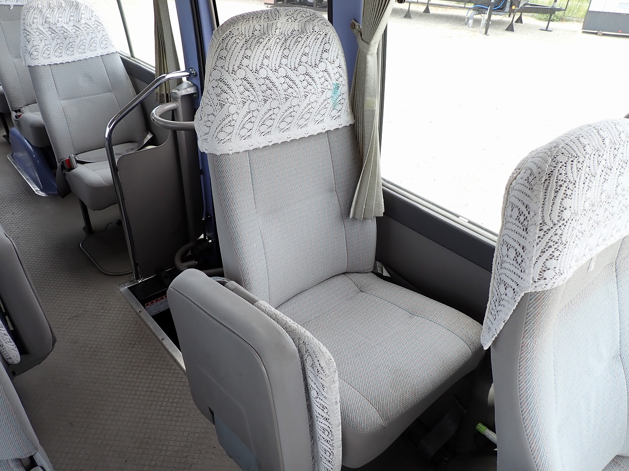 TOYOTA Coaster