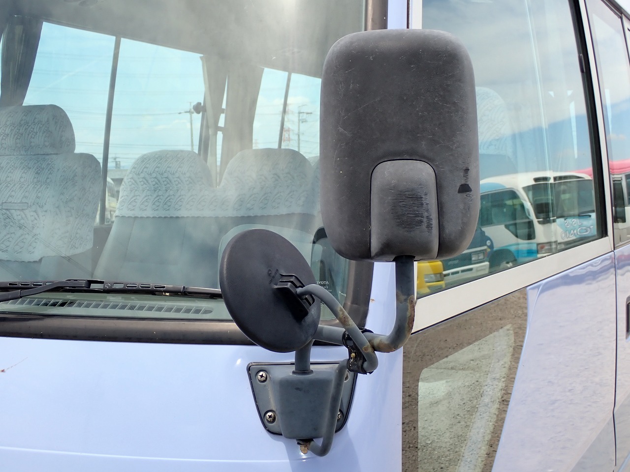 TOYOTA Coaster