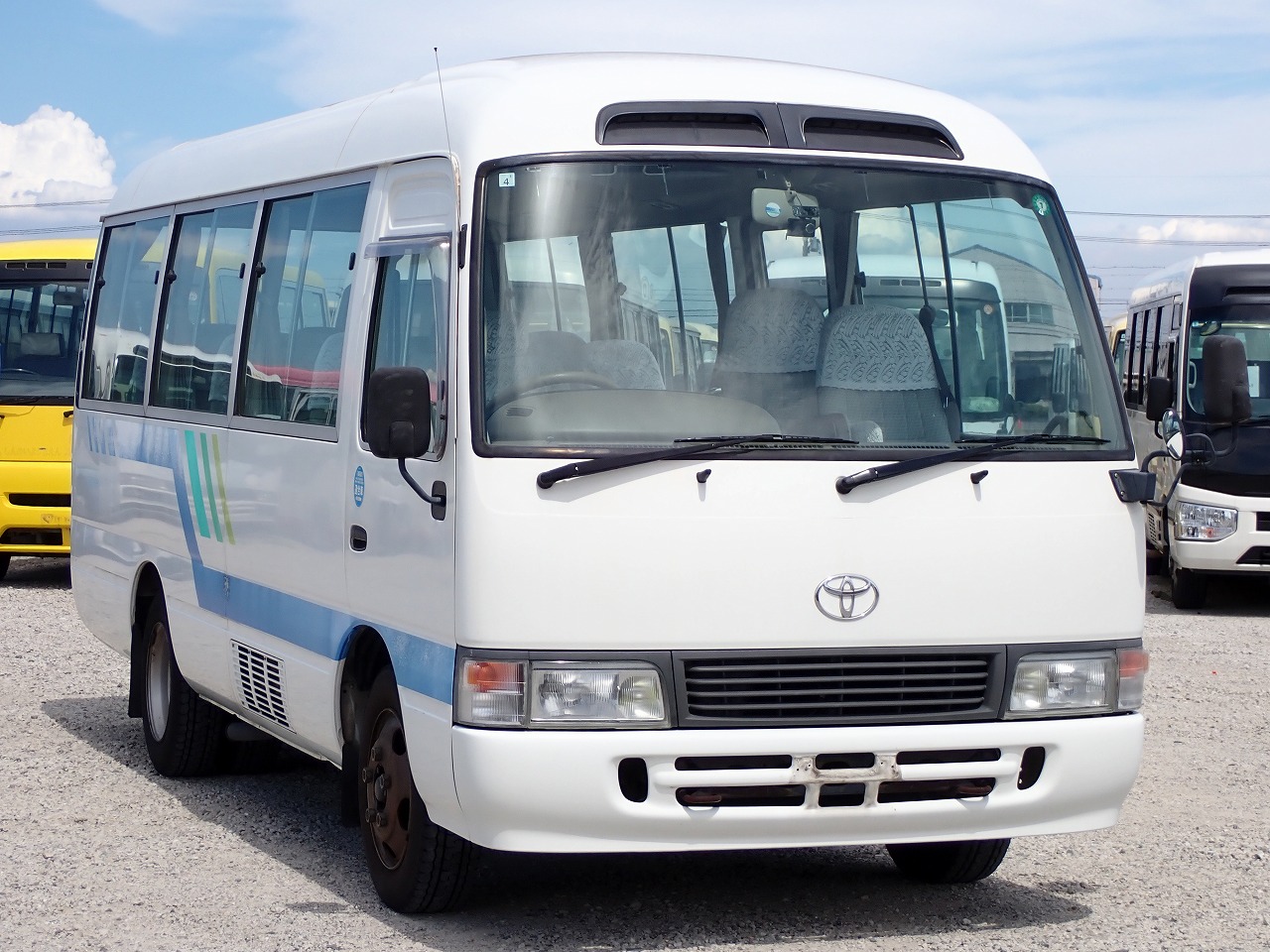 TOYOTA Coaster