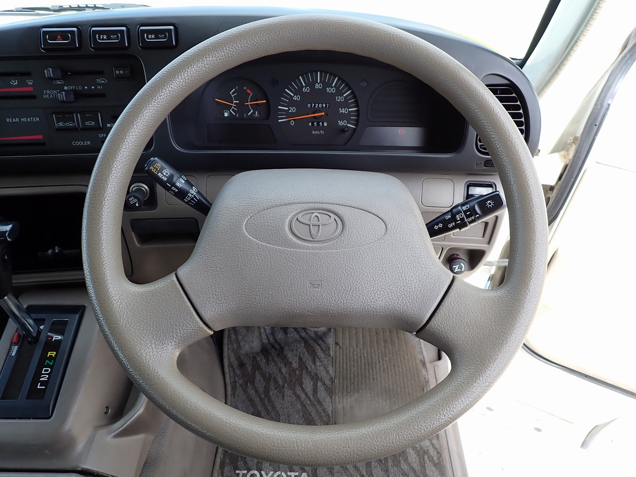 TOYOTA Coaster