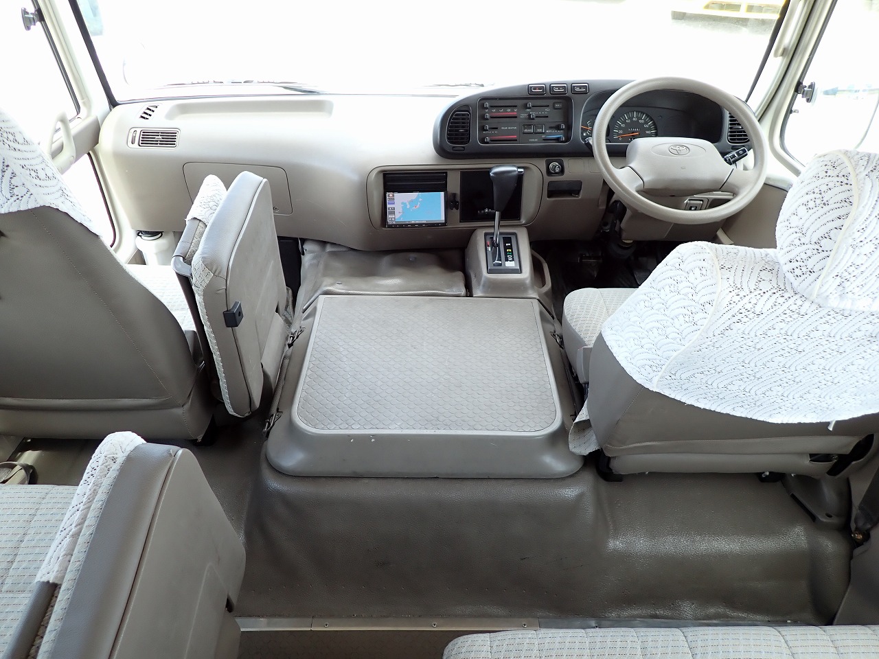 TOYOTA Coaster