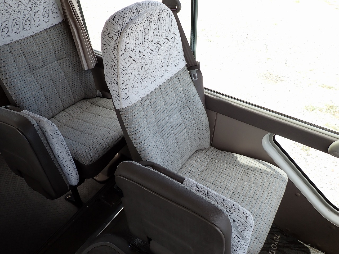 TOYOTA Coaster