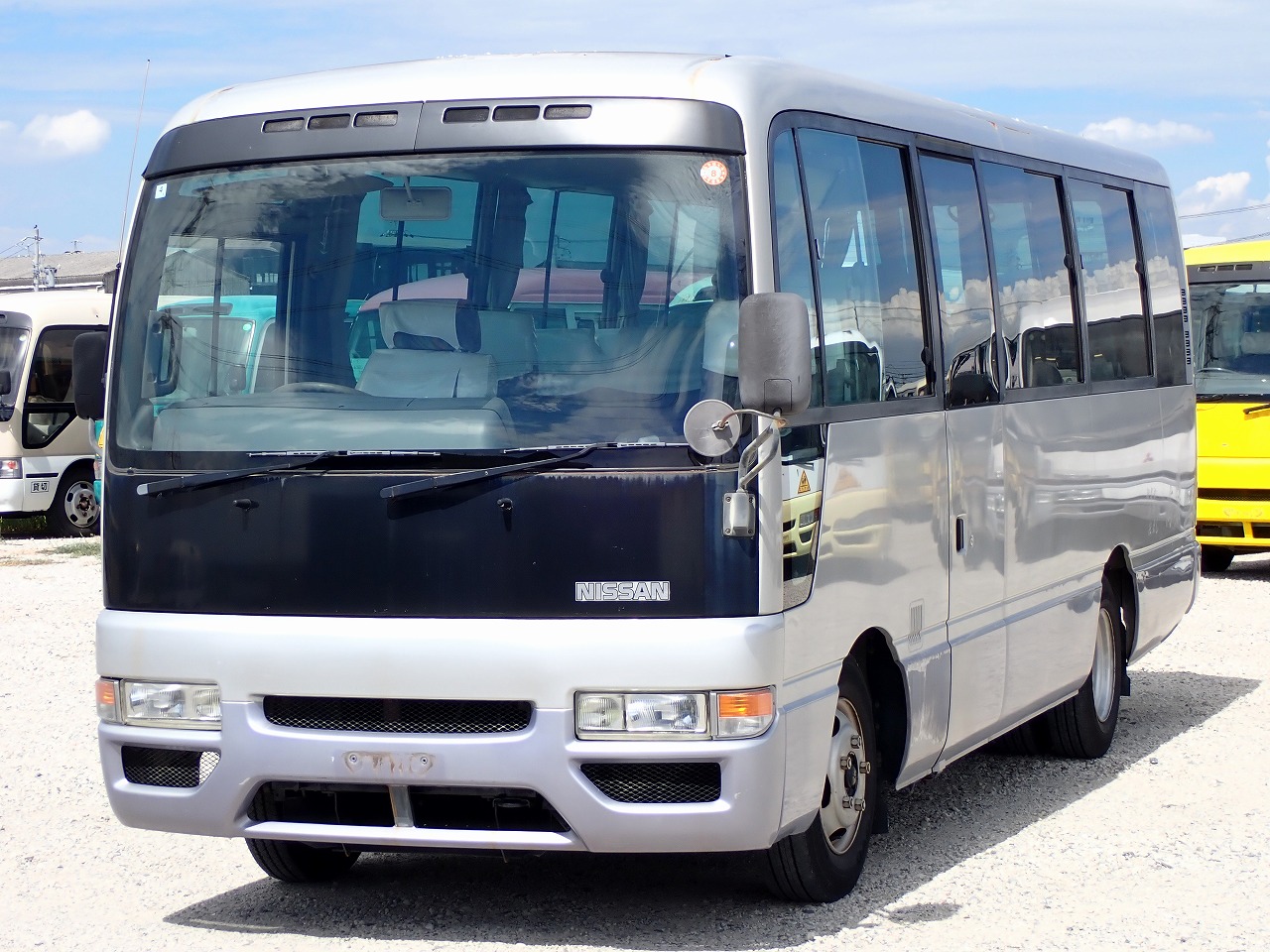 NISSAN Civilian Bus