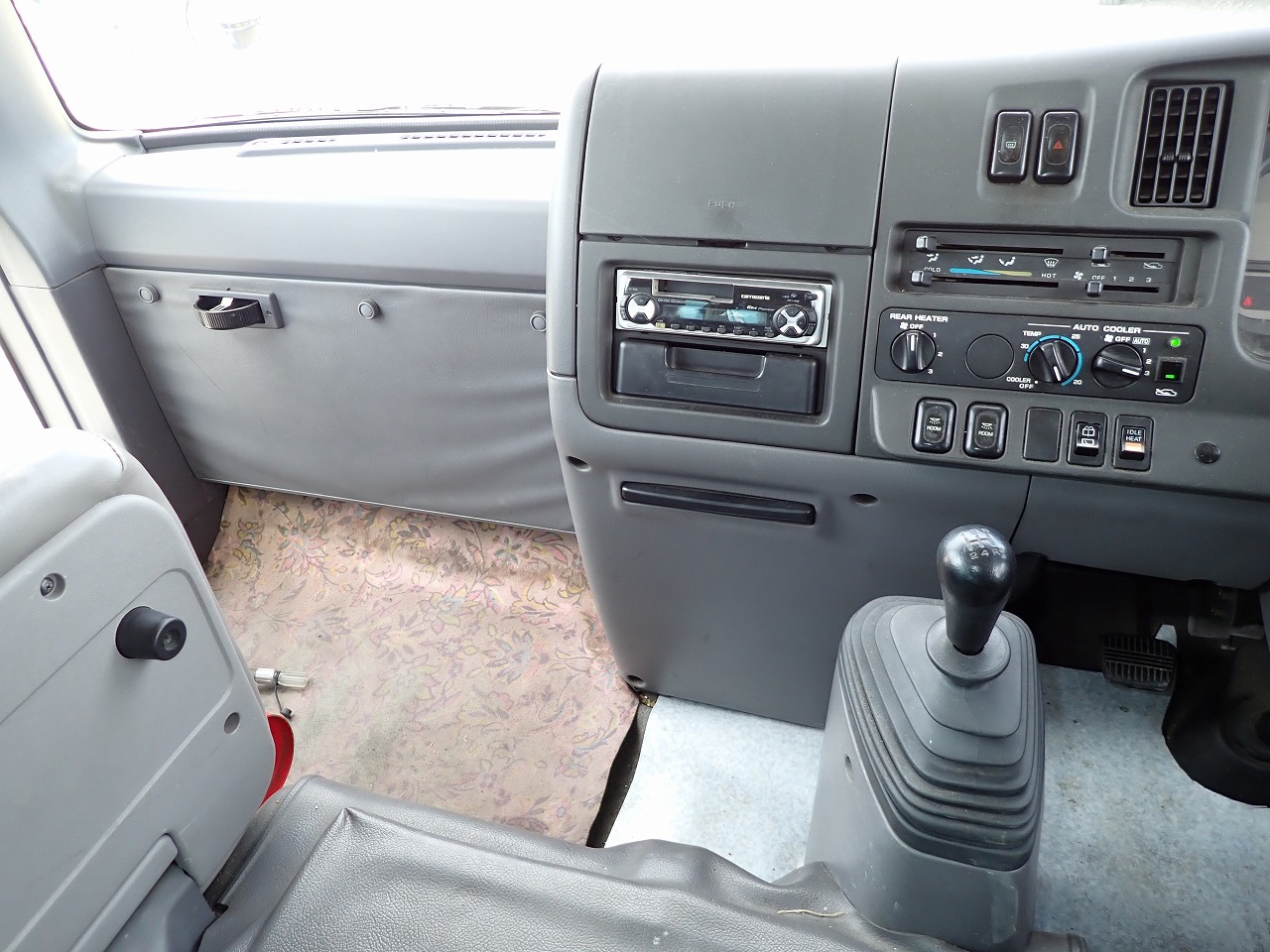NISSAN Civilian Bus