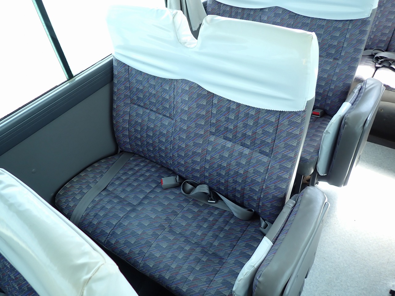 NISSAN Civilian Bus