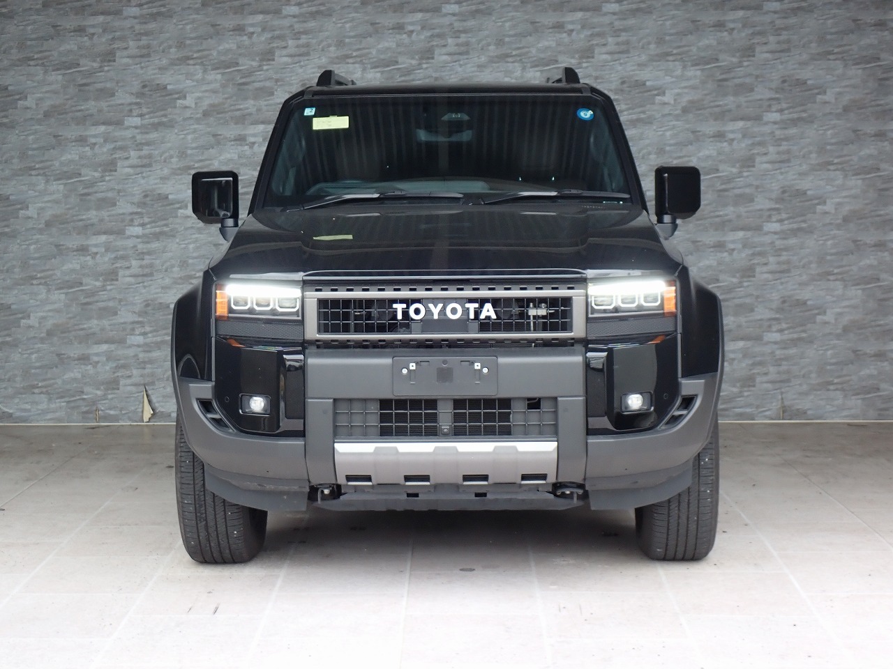 TOYOTA Land Cruiser 250