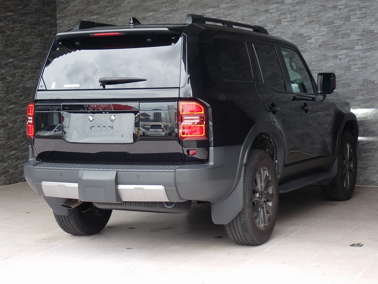 TOYOTA Land Cruiser 250