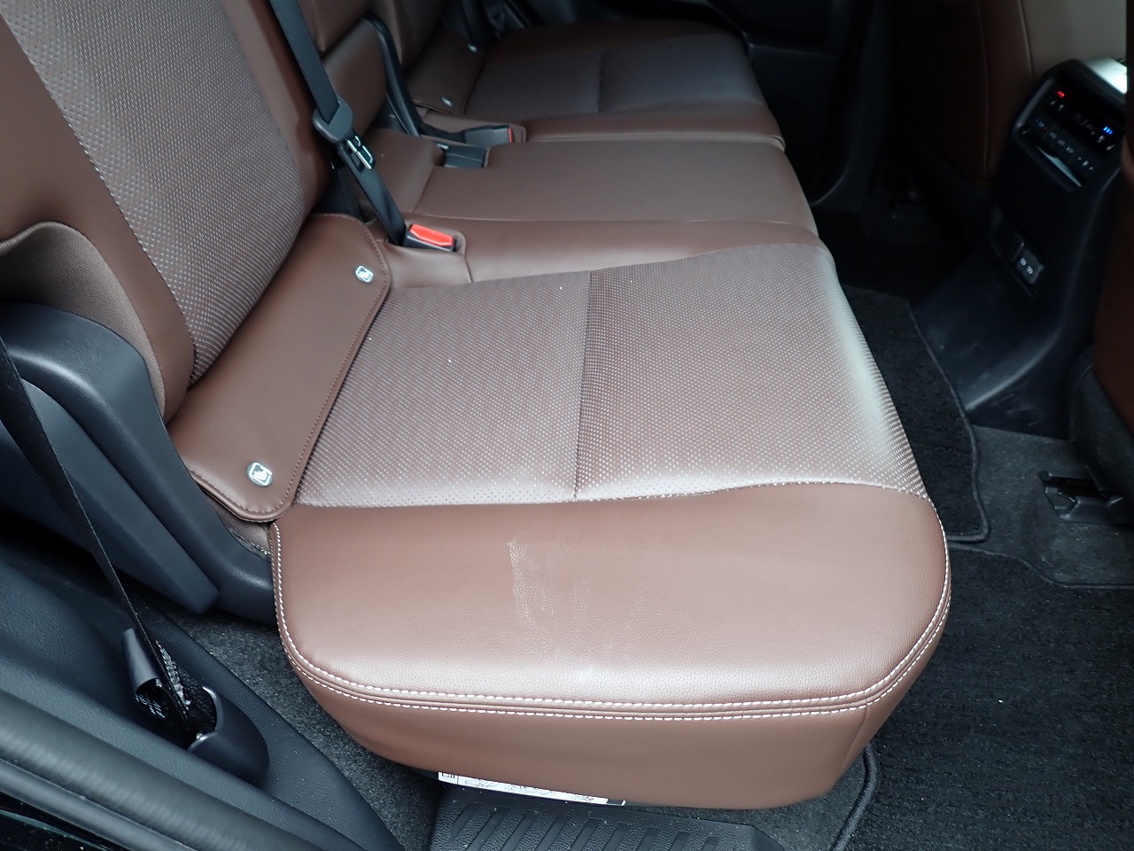 TOYOTA Land Cruiser 250