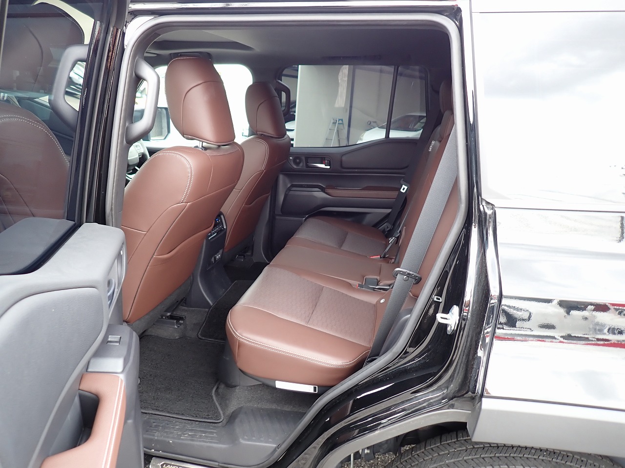 TOYOTA Land Cruiser 250