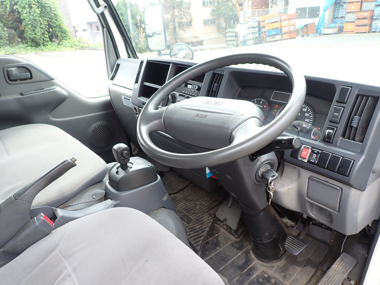 ISUZU Elf Truck