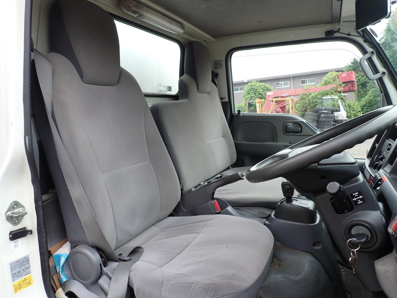 ISUZU Elf Truck