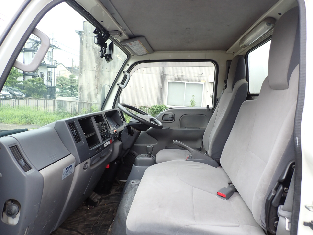 ISUZU Elf Truck