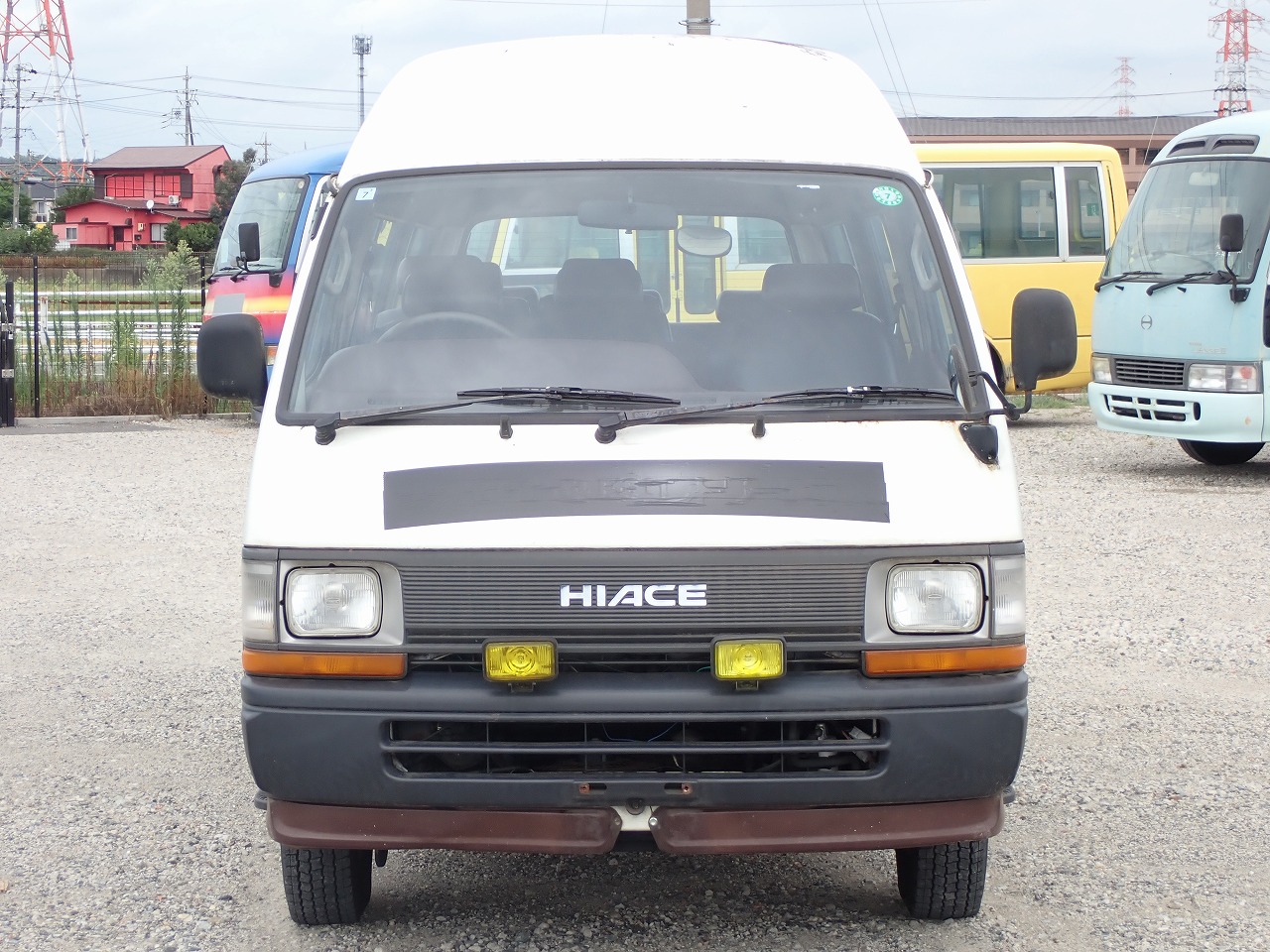 TOYOTA Hiace Commuter