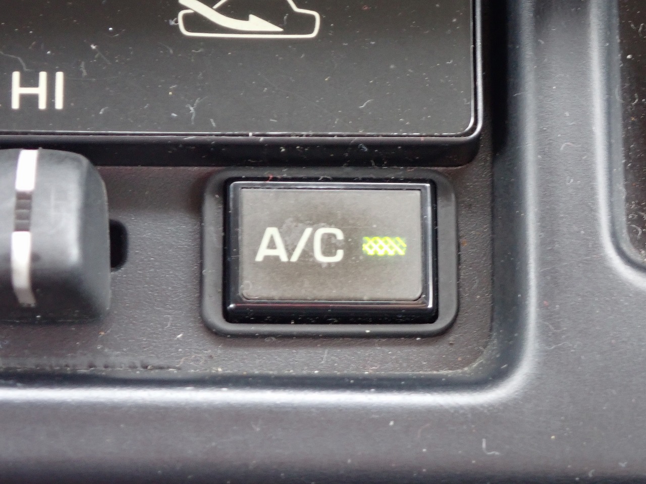 TOYOTA Hiace Commuter