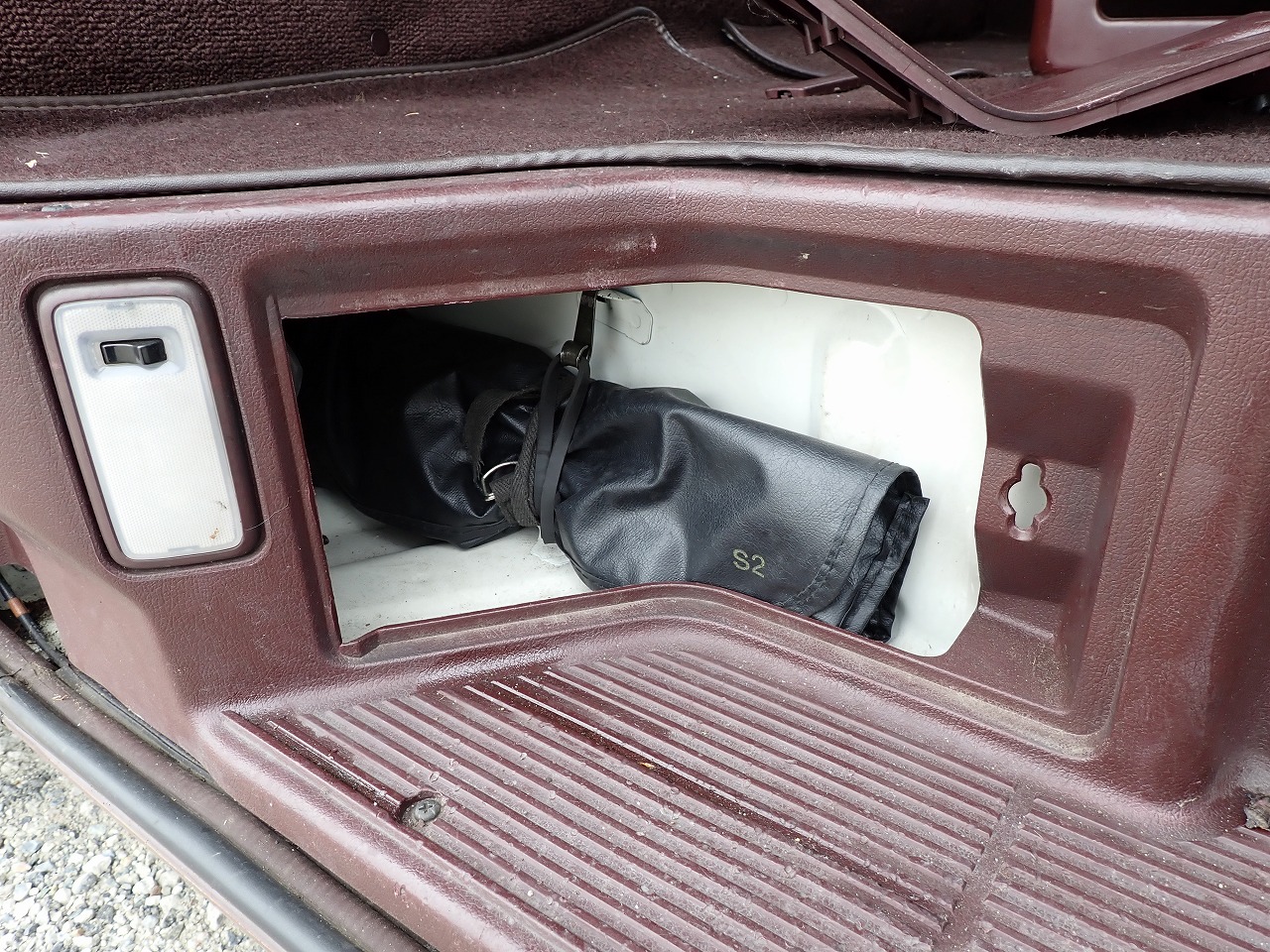 TOYOTA Hiace Commuter
