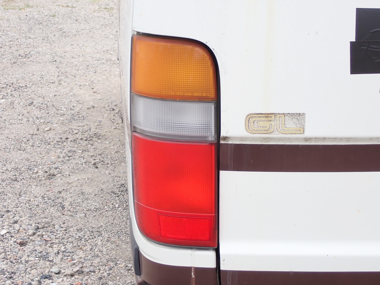 TOYOTA Hiace Commuter