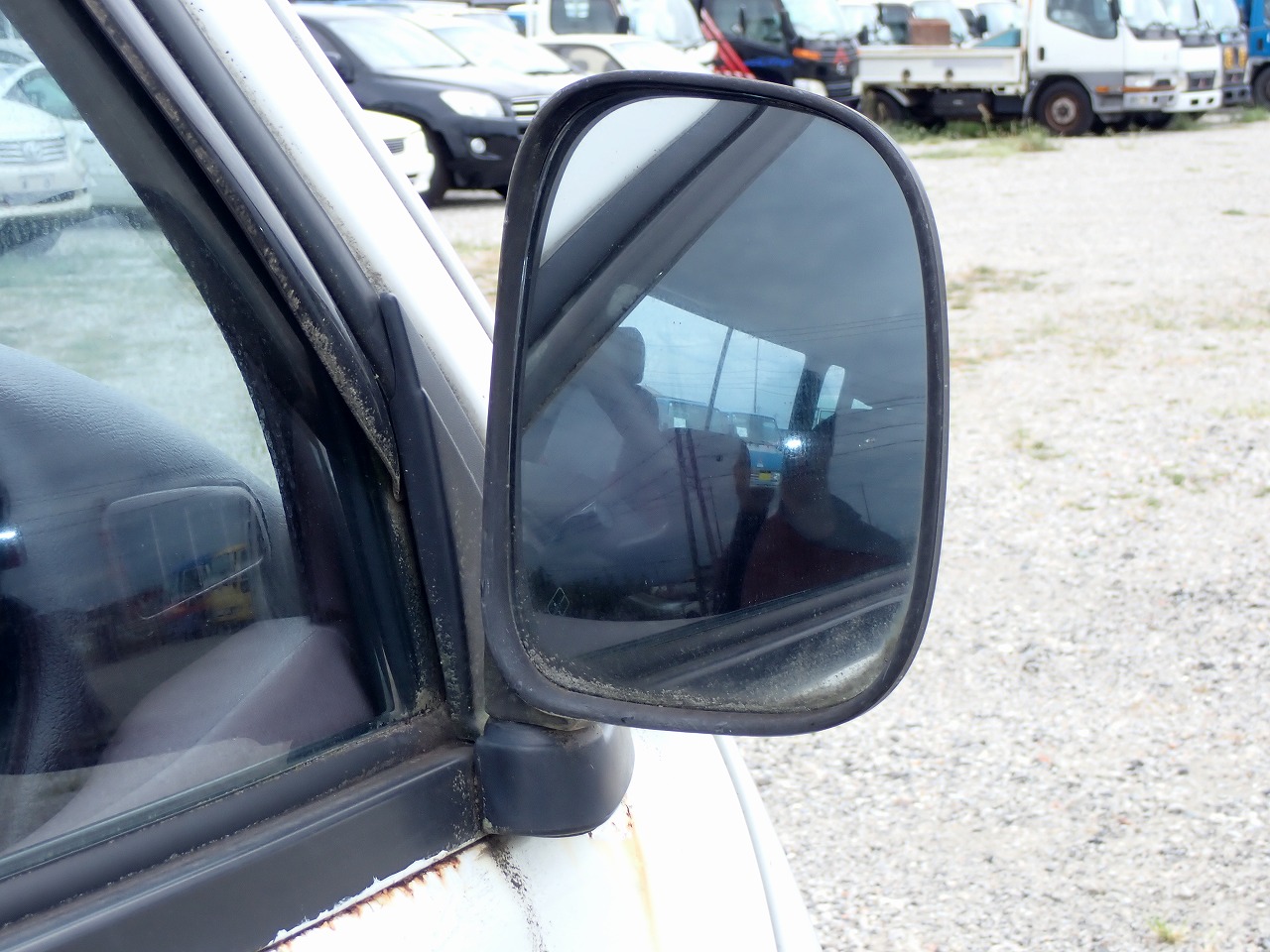 TOYOTA Hiace Commuter