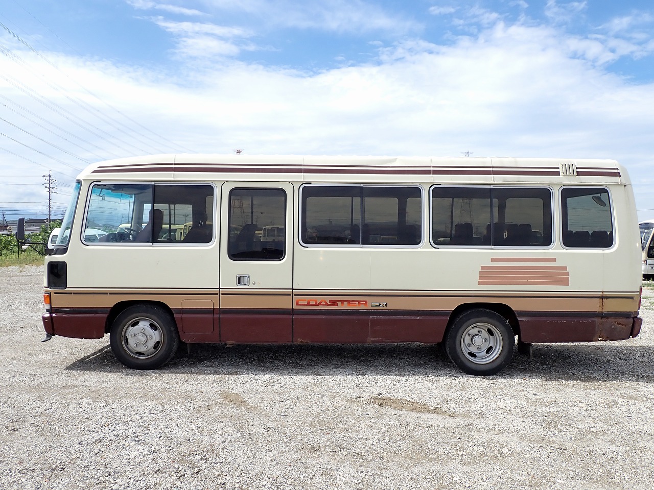 TOYOTA Coaster