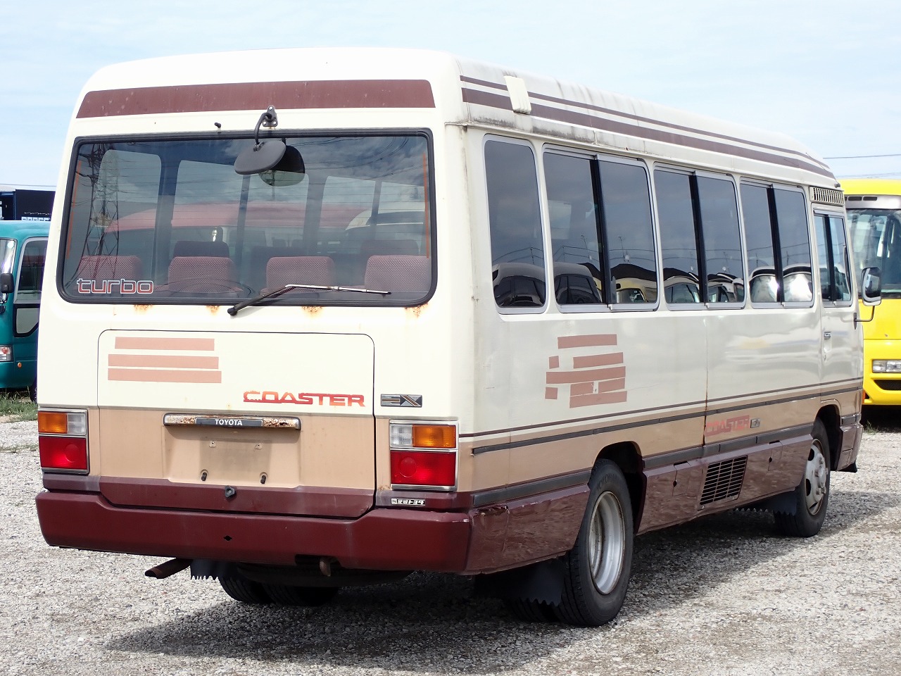 TOYOTA Coaster
