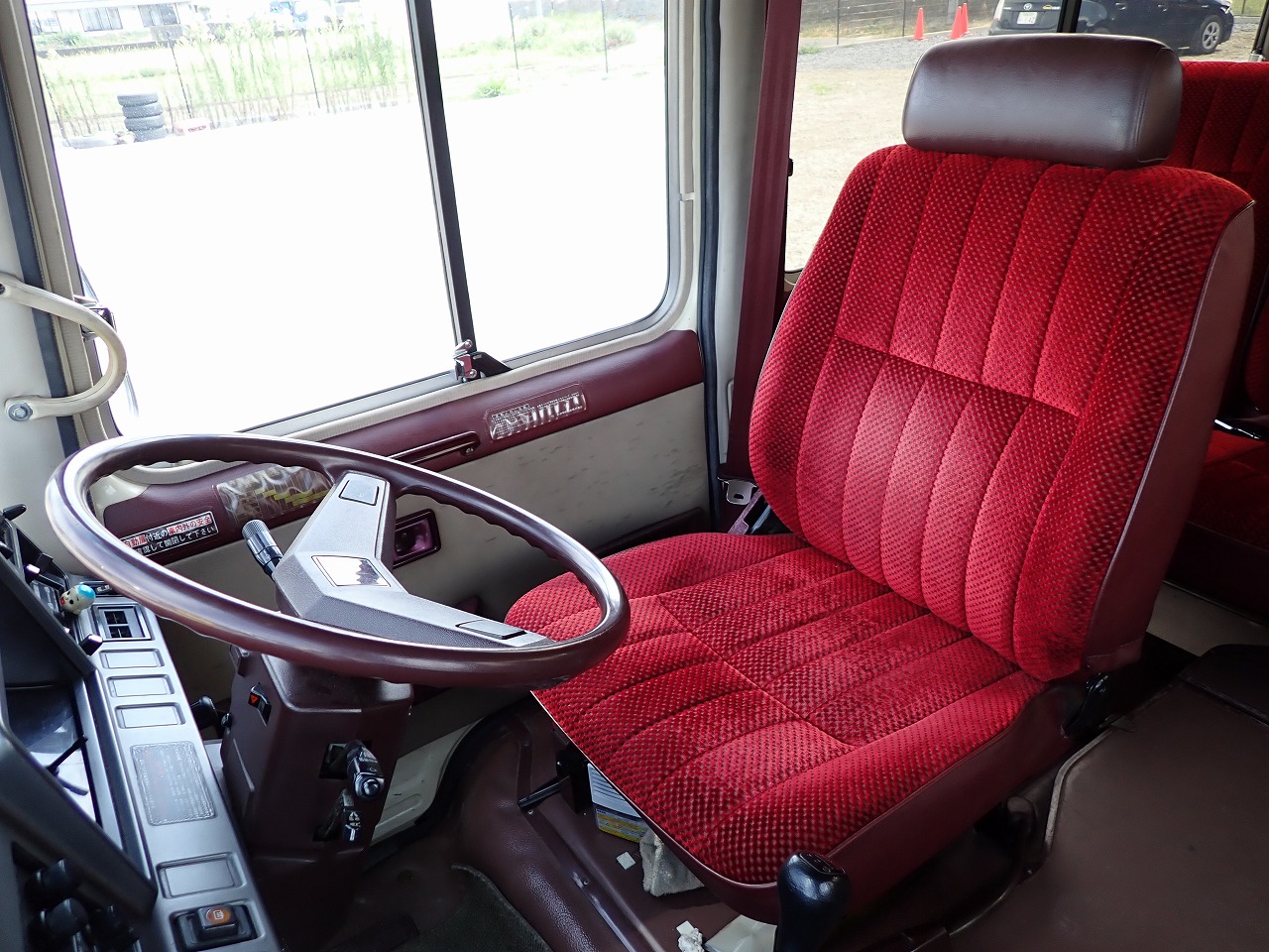 TOYOTA Coaster